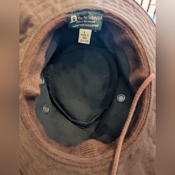 The Hat Factory, Ltd, New Zealand outback hat, waxed cotton, size large, brown - Picture 6 of 8